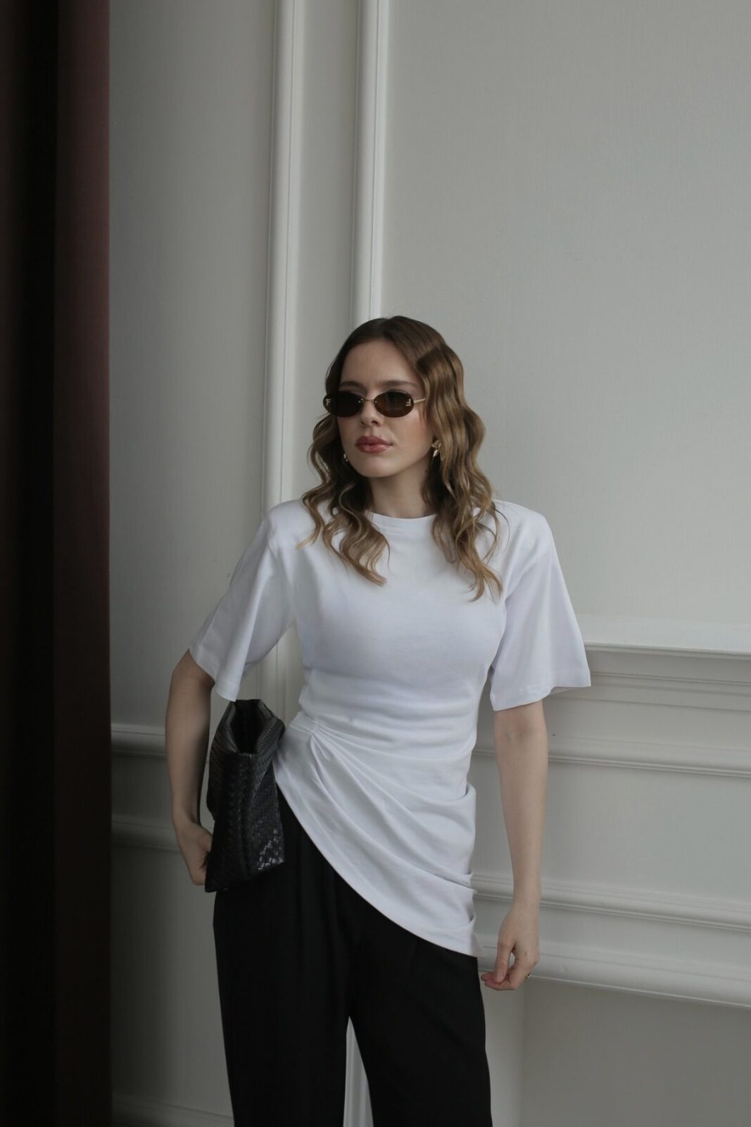 Büzgü Detaylı Vatkalı Bluz